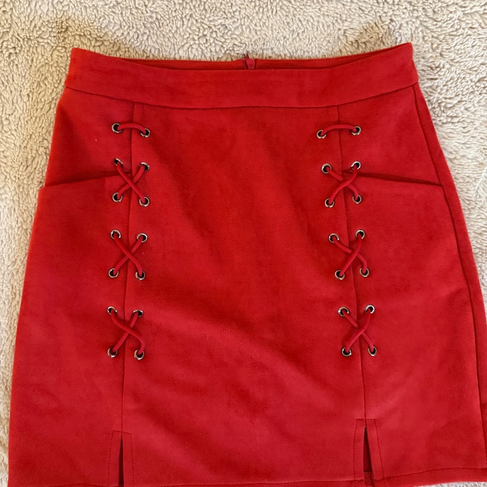 New mini skirt